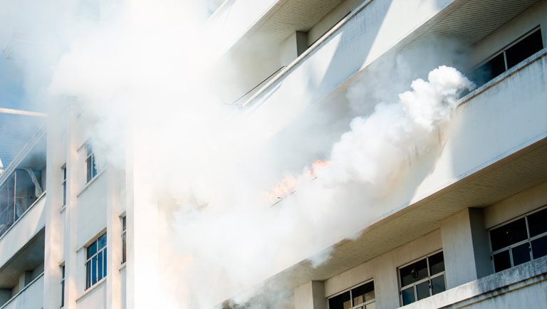 3 coisas que talvez você não saiba sobre controle de fumaça de incêndio