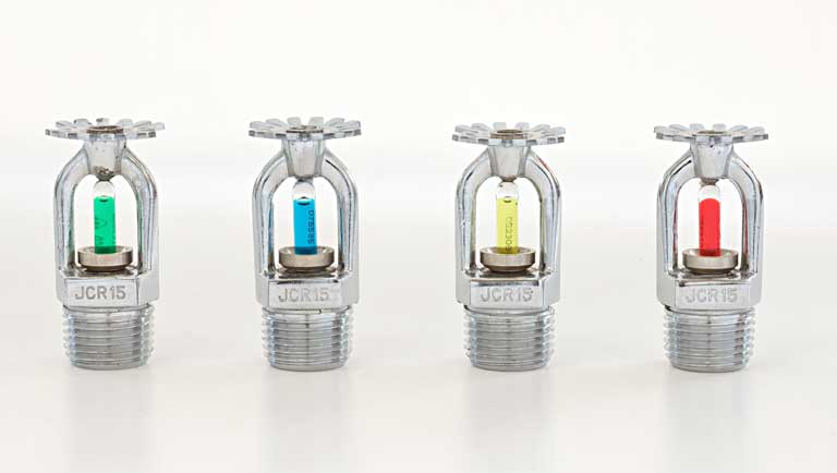 Entenda as cores dos bulbos dos sprinklers e sua relação com a temperatura